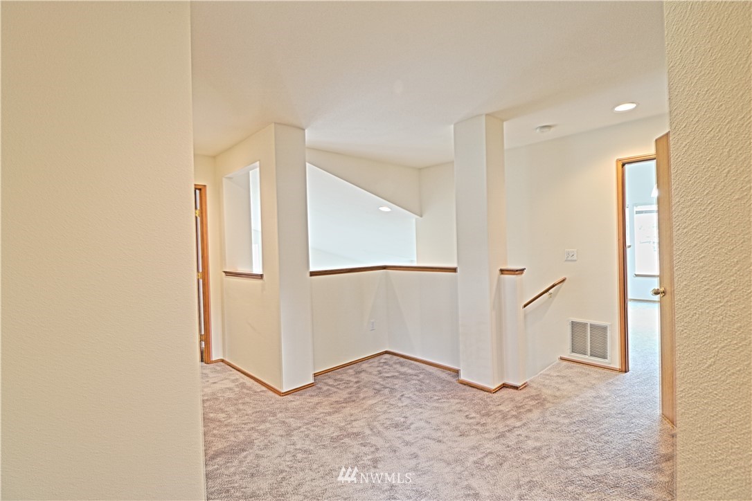 1909 Redmond Avenue Northeast Renton, WA 98056 - Photo 27 of 38 Gallery Image 27