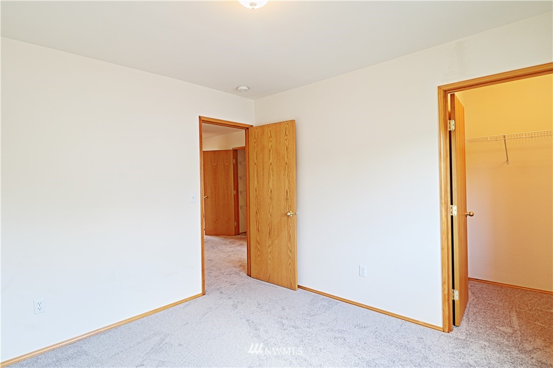 1909 Redmond Avenue Northeast Renton, WA 98056 - Photo 29 of 38 Gallery Image 29