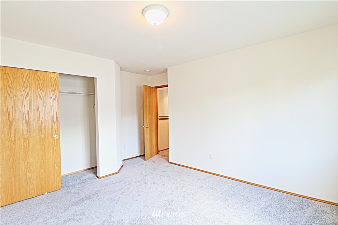 1909 Redmond Avenue Northeast Renton, WA 98056 - Photo 32 of 38 Gallery Image 32