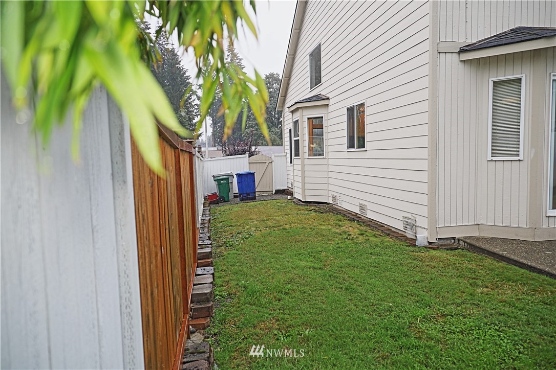 1909 Redmond Avenue Northeast Renton, WA 98056 - Photo 35 of 38 Gallery Image 35