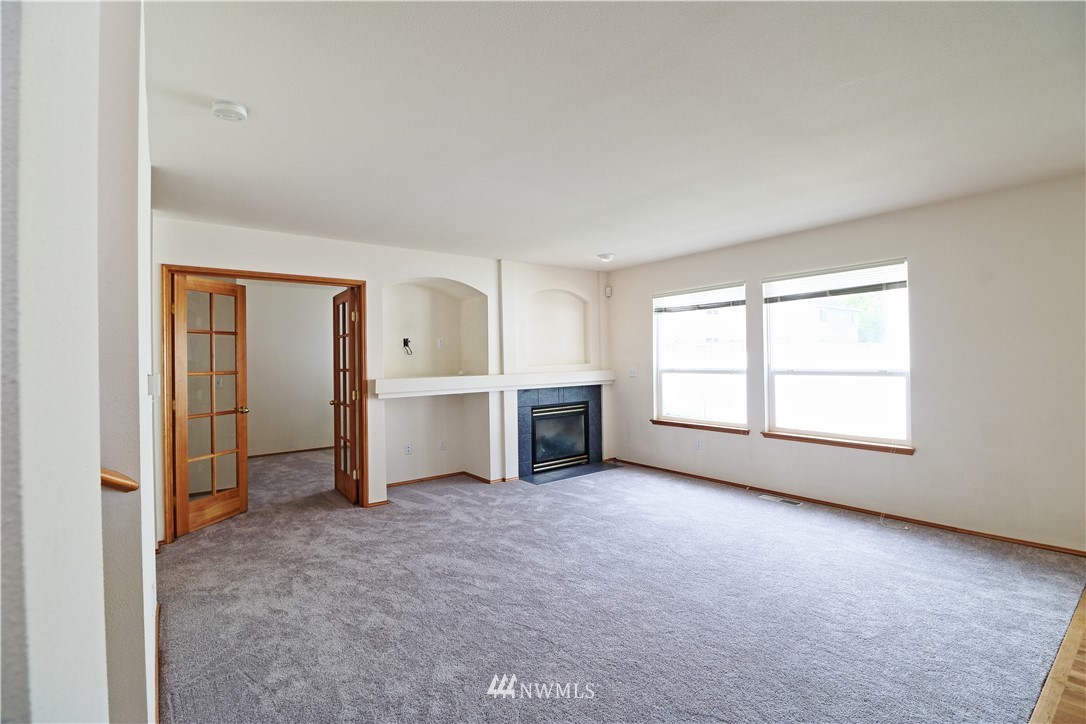 1909 Redmond Avenue Northeast Renton, WA 98056 - Photo 10 of 38 Gallery Image 10