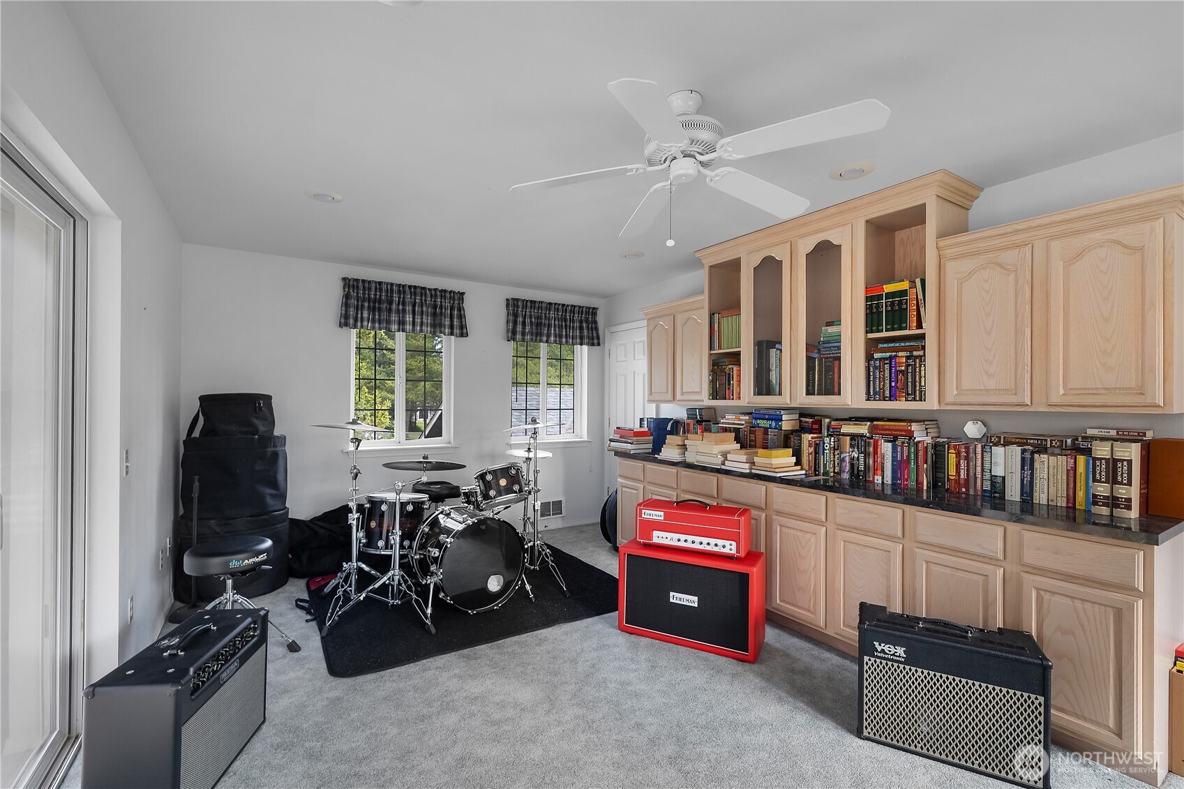 501 East Rd Of Tralee Shelton, WA 98584 - Photo 12 of 40