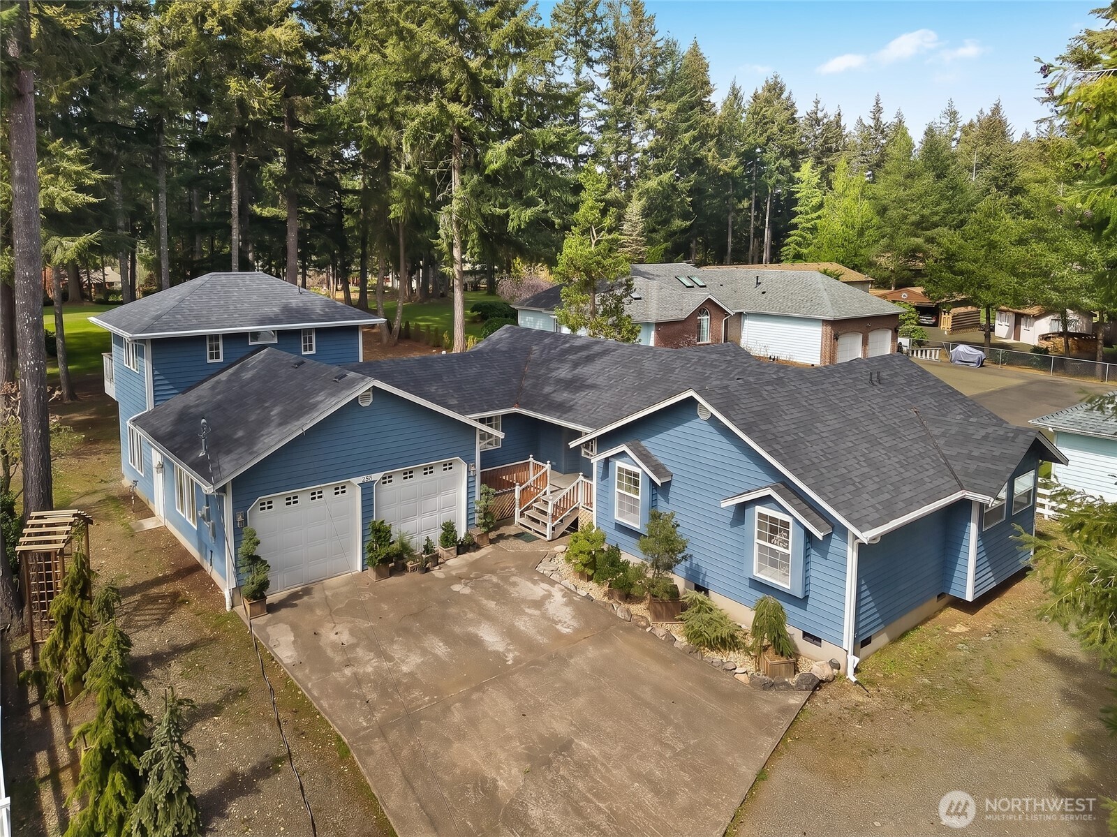 501 East Rd Of Tralee Shelton, WA 98584 - Photo 2 of 40