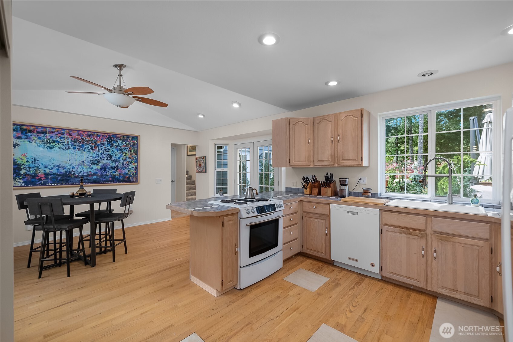 501 East Rd Of Tralee Shelton, WA 98584 - Photo 6 of 40