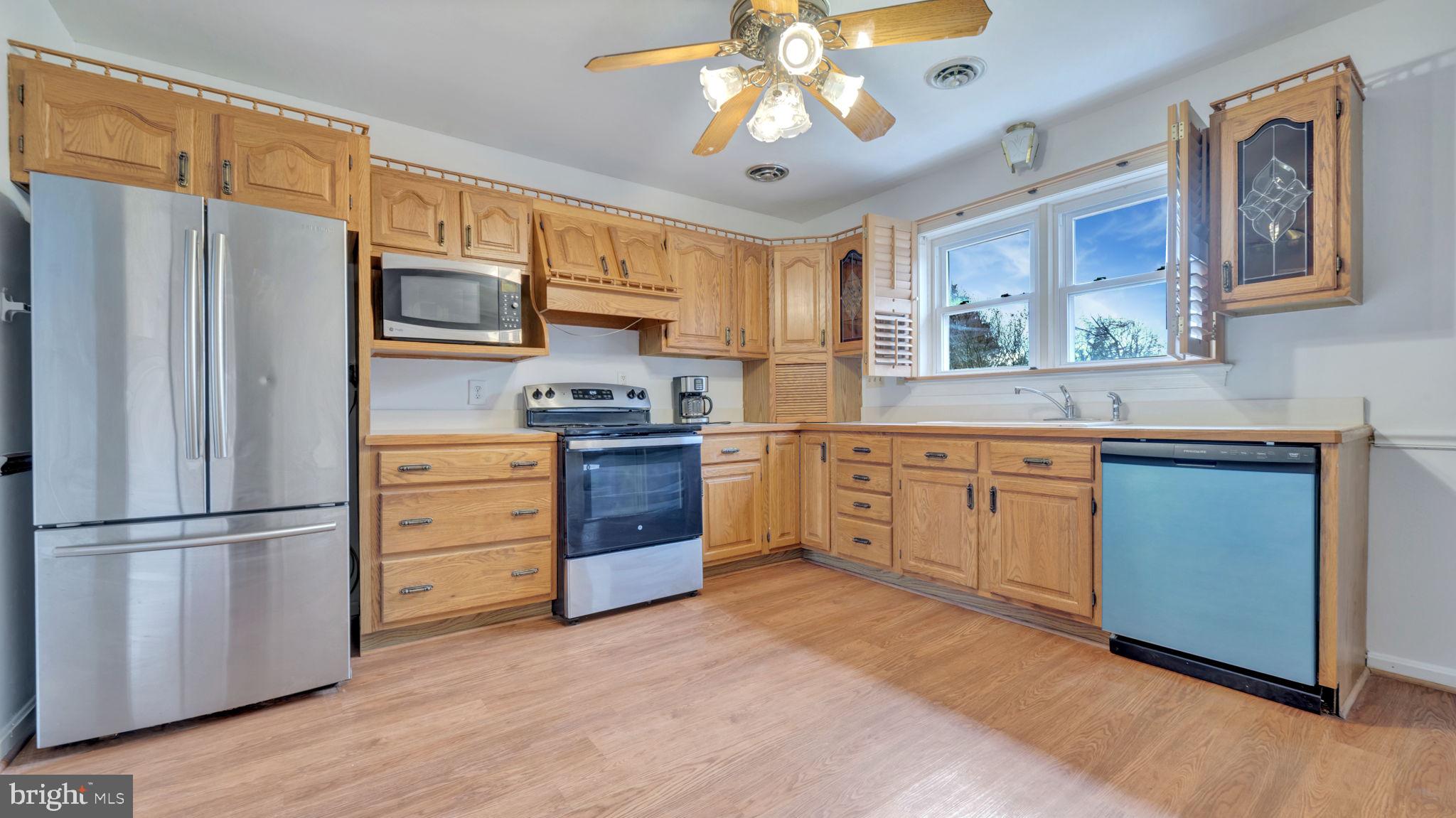 6503 Horseshoe Road Clinton, MD 20735 - Photo 2 of 26