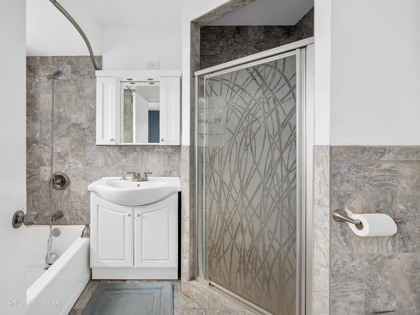 62 79th Street Willowbrook, IL 60527 - Photo 13 of 25