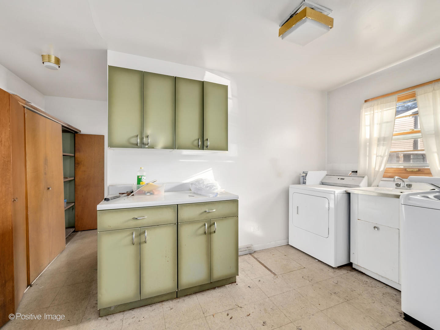 62 79th Street Willowbrook, IL 60527 - Photo 20 of 25