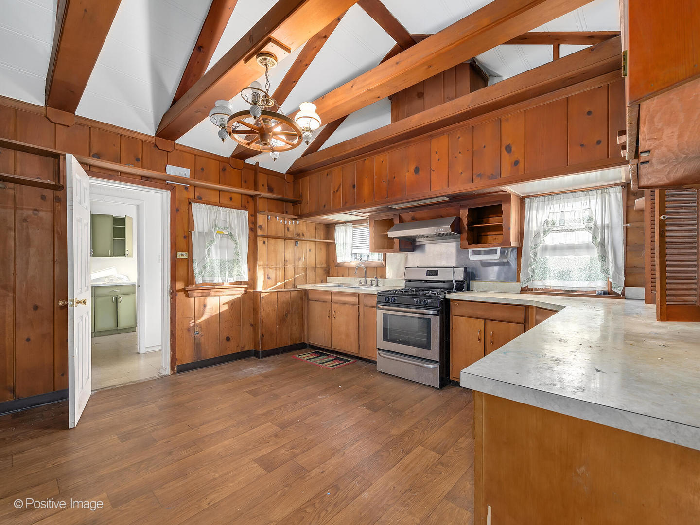 62 79th Street Willowbrook, IL 60527 - Photo 8 of 25