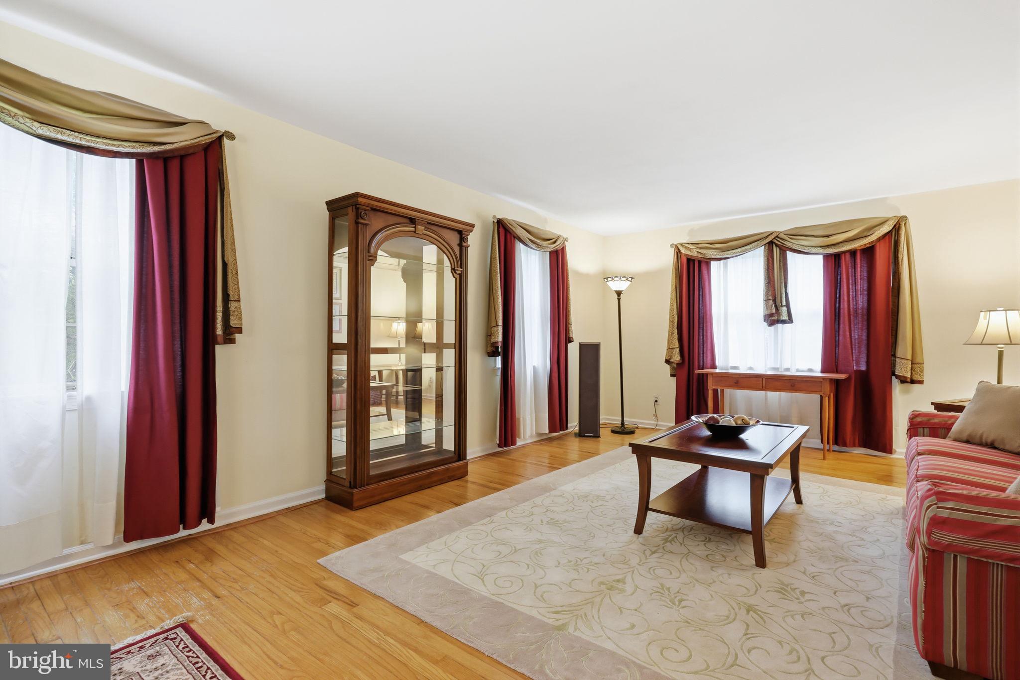 59 Lochatong Road Ewing, NJ 08628 - Photo 7 of 52 Gallery Image 7