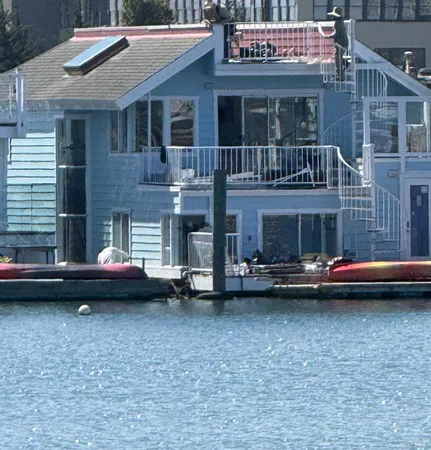 $1,876,700 | 27 Liberty Dock, Sausalito, CA 94965
