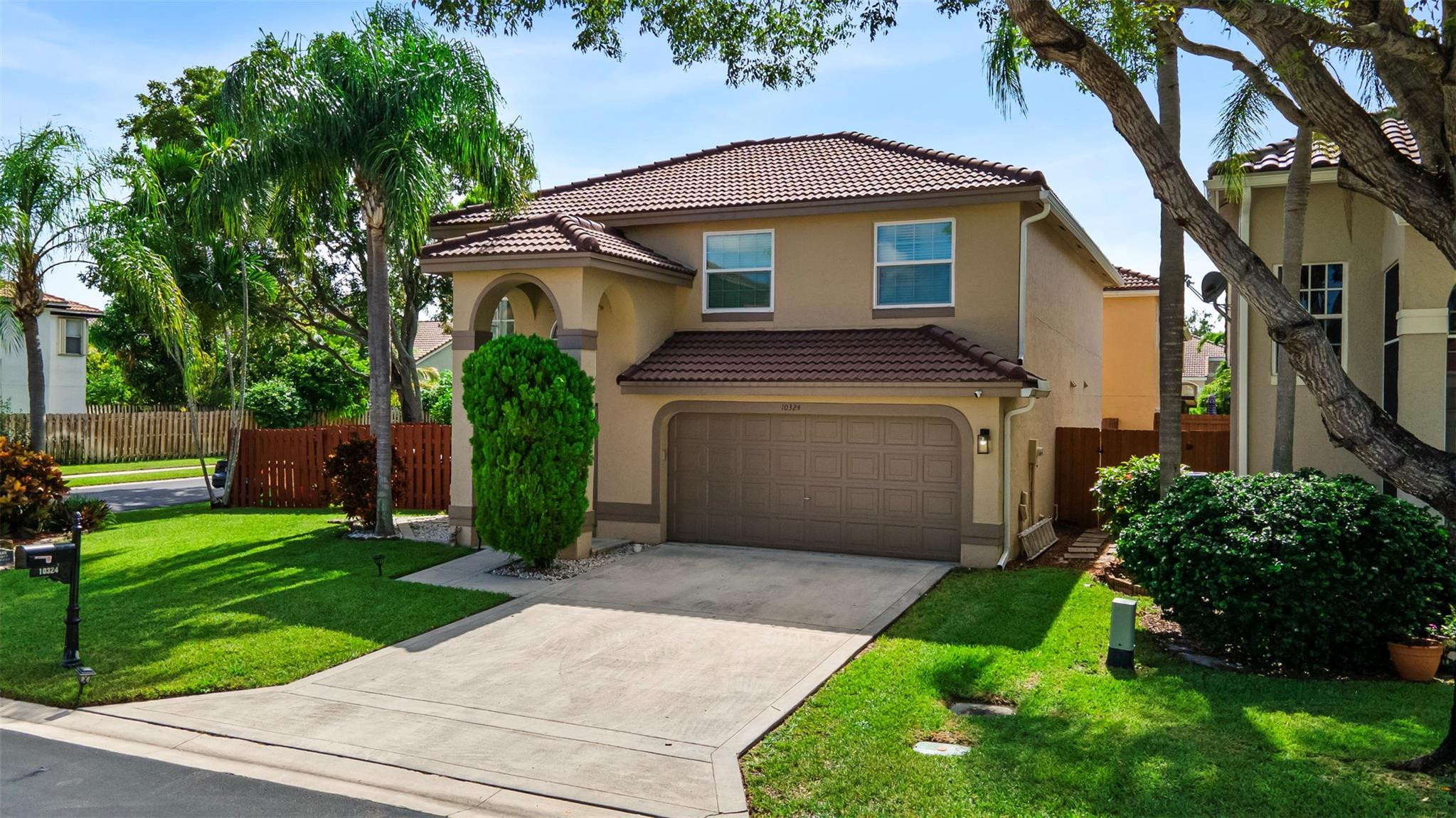 10324 Breezeway Place Boca Raton, FL 33428 - Photo 3 of 37 Photo 3