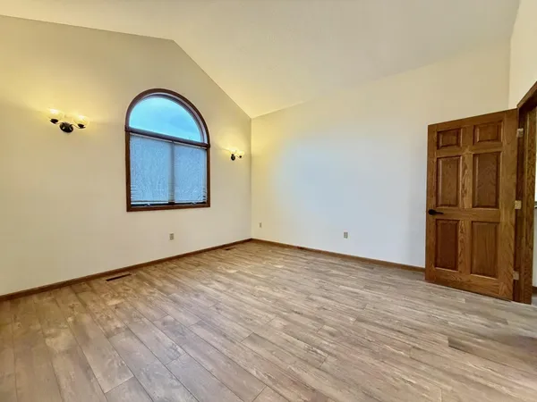 $484,000 | 1543 14th Avenue North, Wahpeton, ND 58075