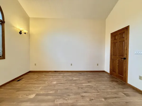 $484,000 | 1543 14th Avenue North, Wahpeton, ND 58075