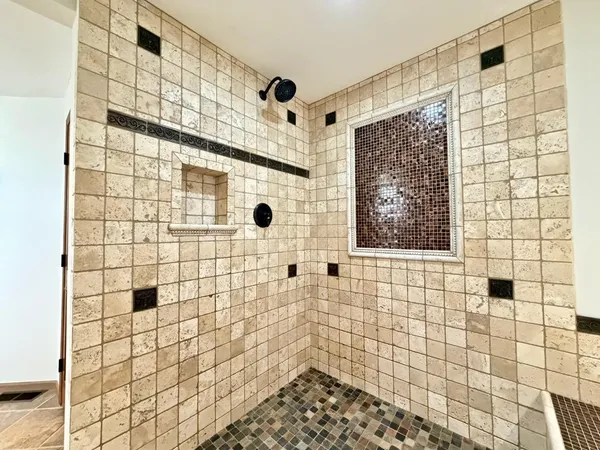 $484,000 | 1543 14th Avenue North, Wahpeton, ND 58075