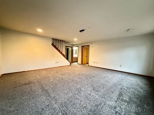 $484,000 | 1543 14th Avenue North, Wahpeton, ND 58075