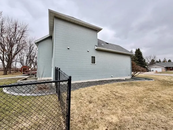 $484,000 | 1543 14th Avenue North, Wahpeton, ND 58075