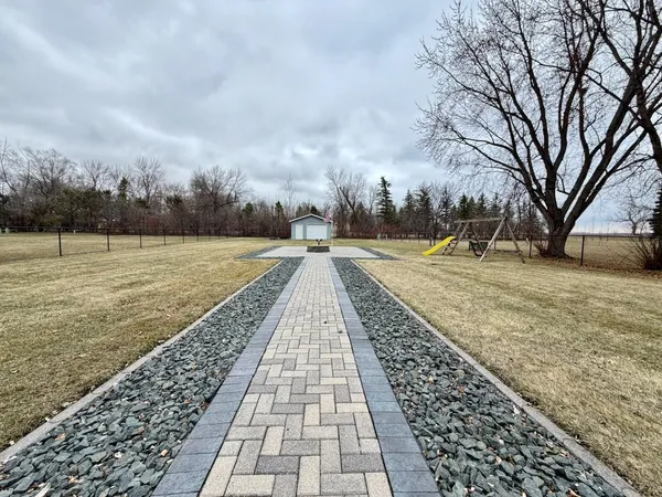 $484,000 | 1543 14th Avenue North, Wahpeton, ND 58075