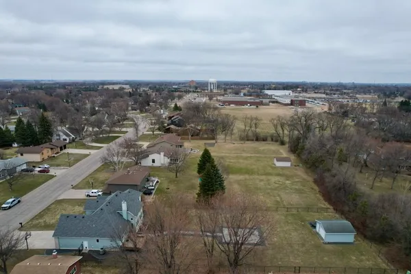 $484,000 | 1543 14th Avenue North, Wahpeton, ND 58075