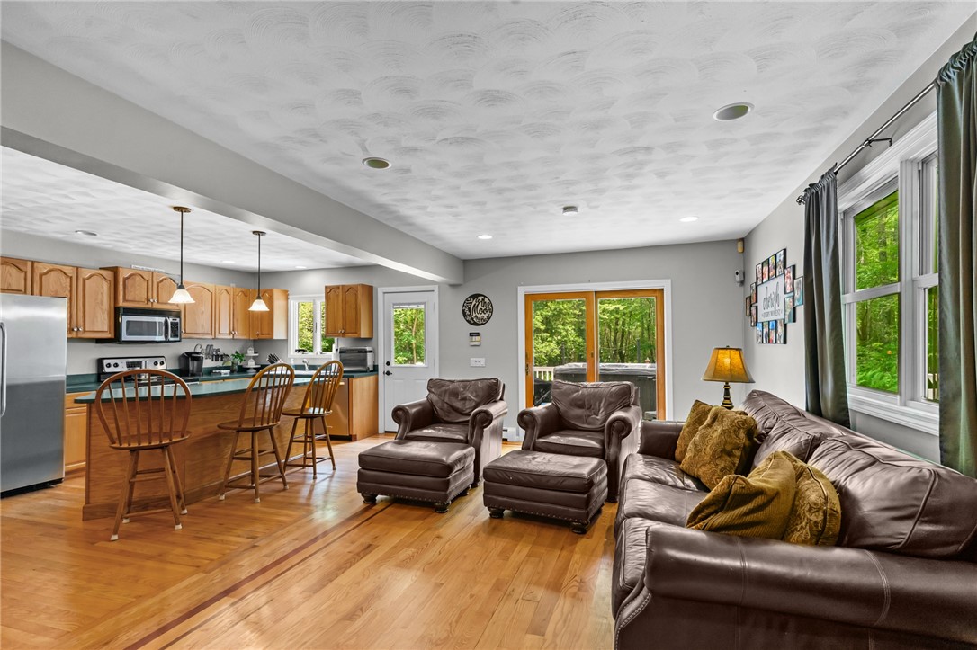 8 Anthony Road Foster, RI 02825 - Photo 9 of 40