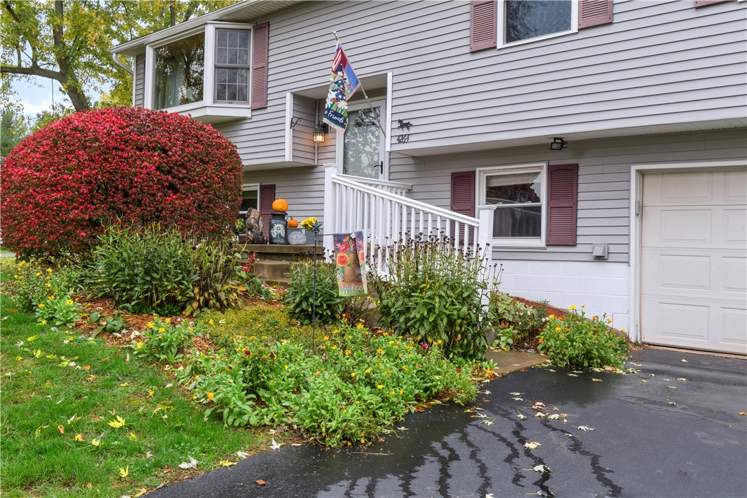 4264 Witherden Road Marion, NY 14505 - Photo 3 of 23