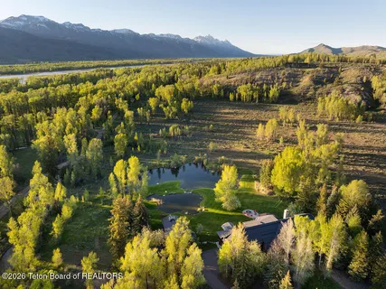 $23,500,000 | 185 Swan Road, Jackson, WY 83001