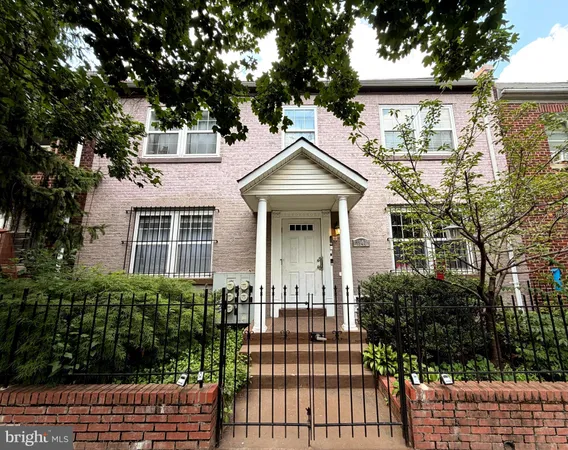 $344,000 | 1840 D Street Northeast, Unit 4, Washington, DC 20002