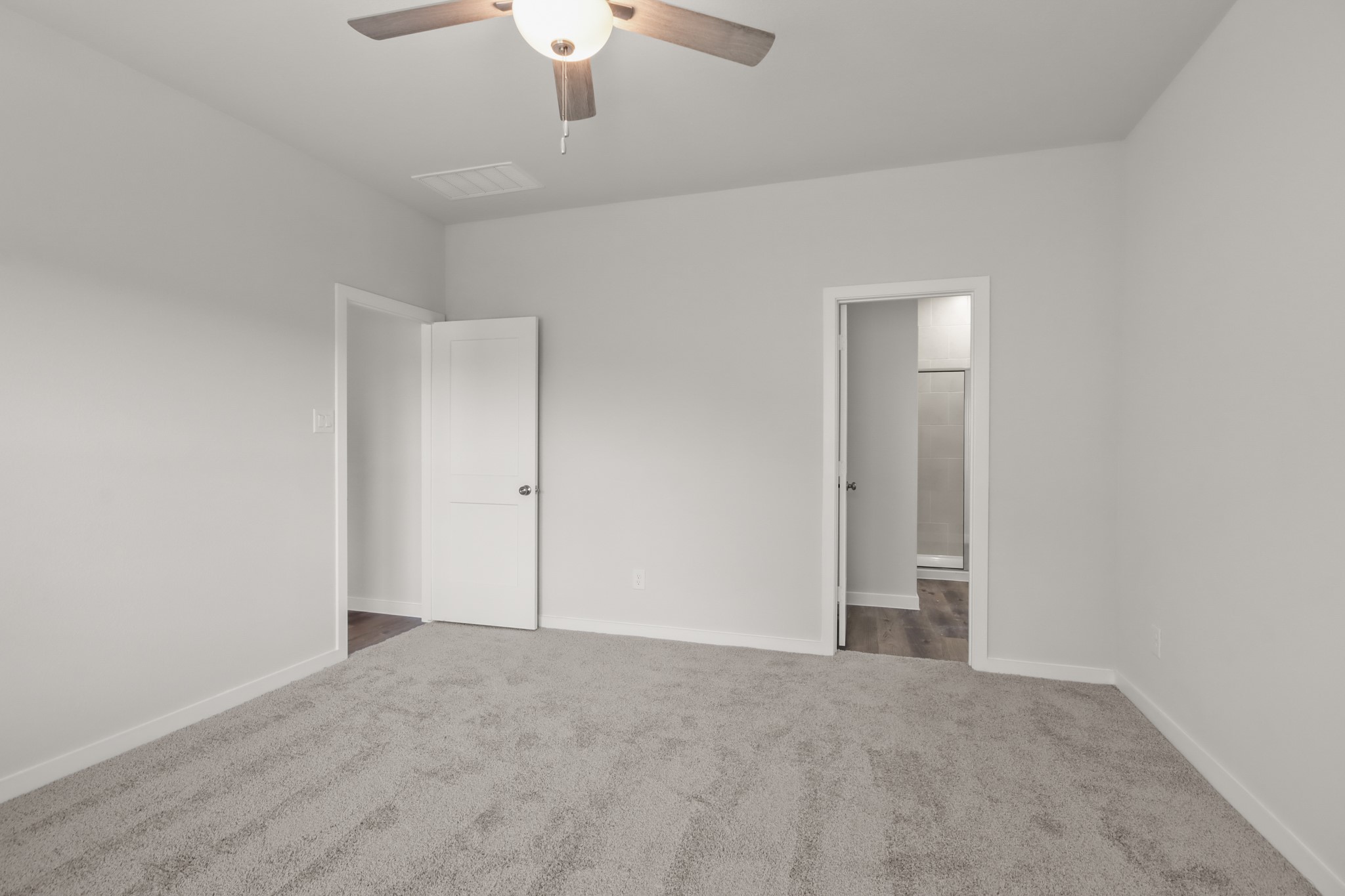 492 Shoreview Drive Conroe, TX 77303 - Photo 11 of 20