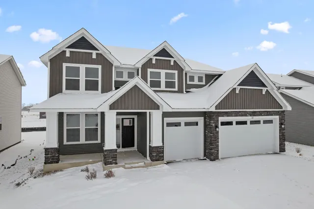 $549,695 | 321 Ravencroft Road, Waconia, MN 55387