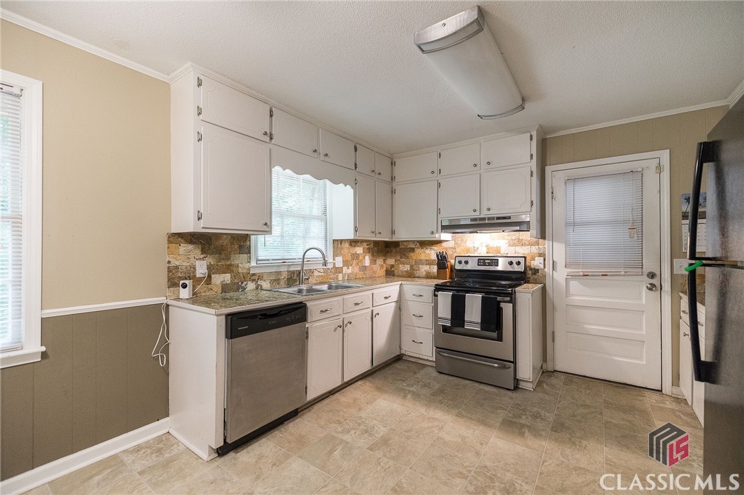 268 Cavalier Road Athens, GA 30606 - Photo 7 of 39