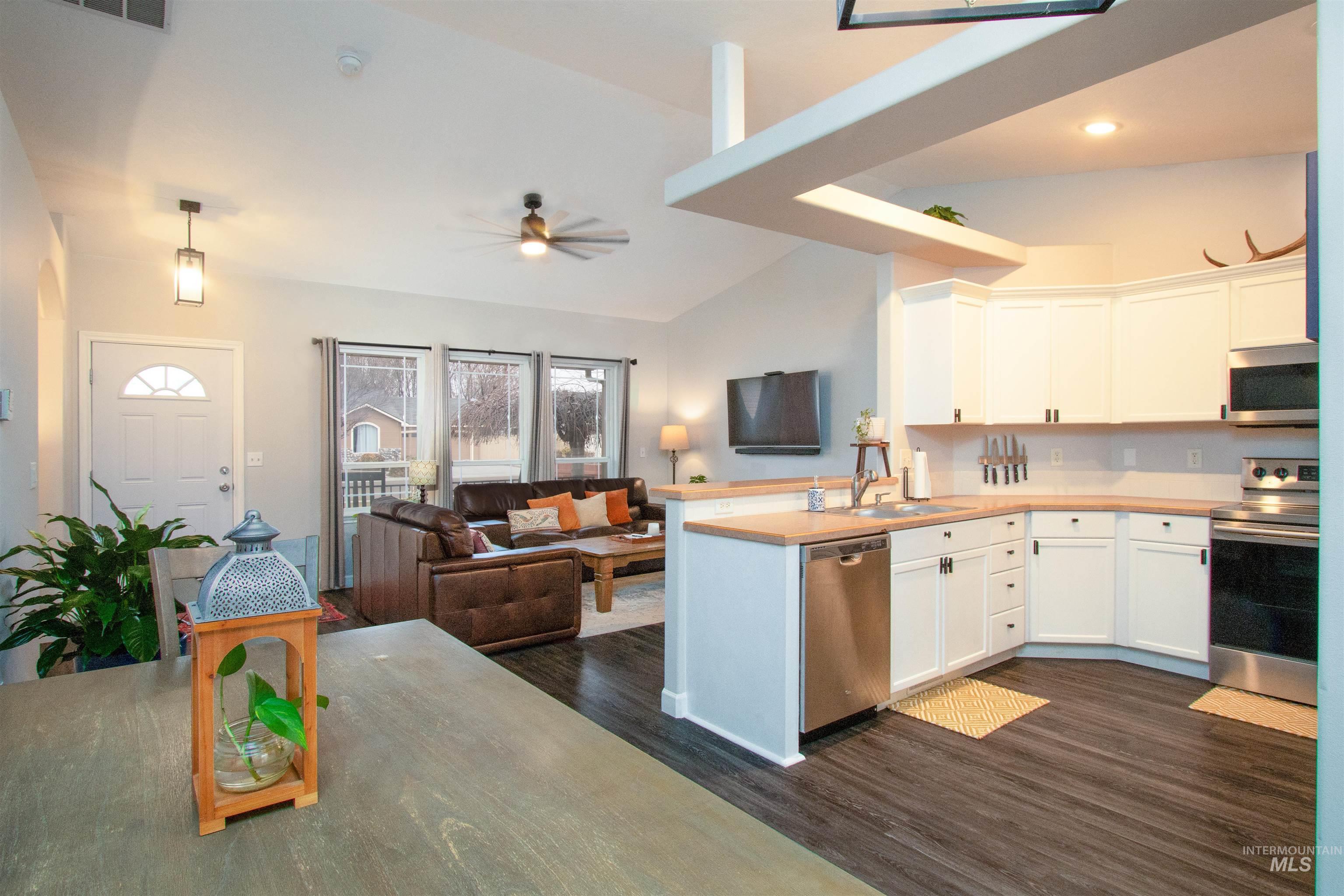 7145 East Hampton Lane Nampa, ID 83687 - Photo 13 of 29