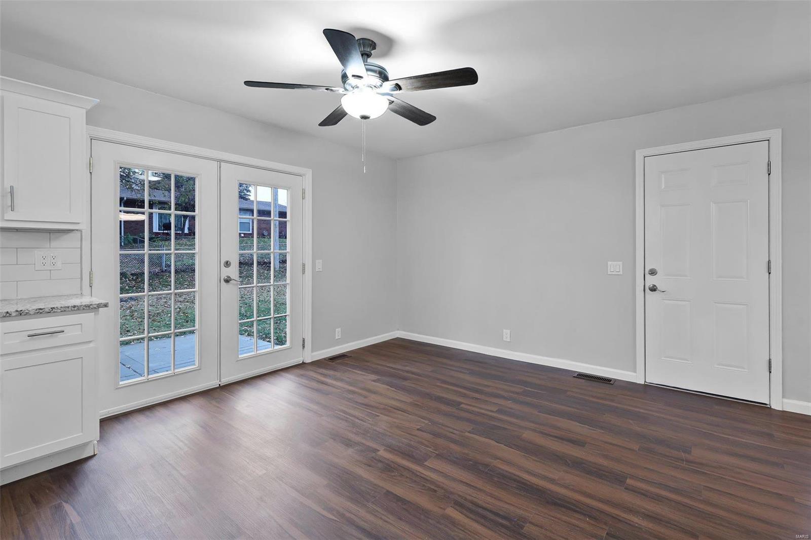 2480 Derhake Road Florissant, MO 63033 - Photo 9 of 27