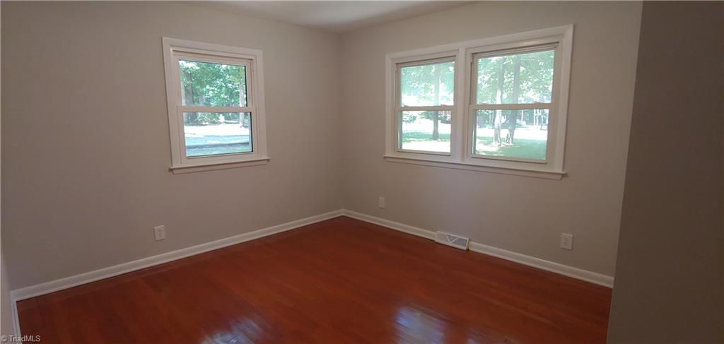 322 Spur Road Greensboro, NC 27406 - Photo 22 of 23 Gallery Image 22