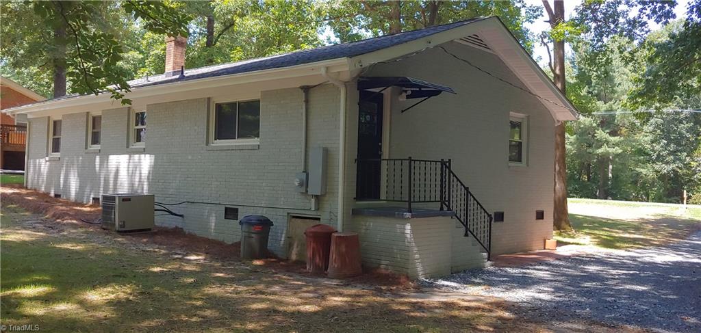 322 Spur Road Greensboro, NC 27406 - Photo 4 of 23 Gallery Image 4