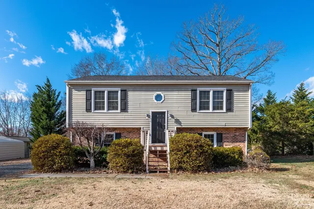 $2,145 | 117 Settlement Drive, Lynchburg, VA 24502