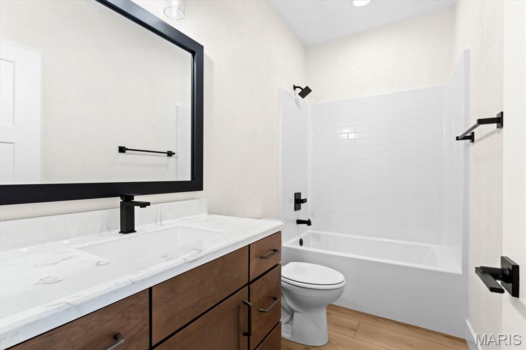 744 Conner Circle Fairview Heights, IL 62208 - Photo 8 of 35