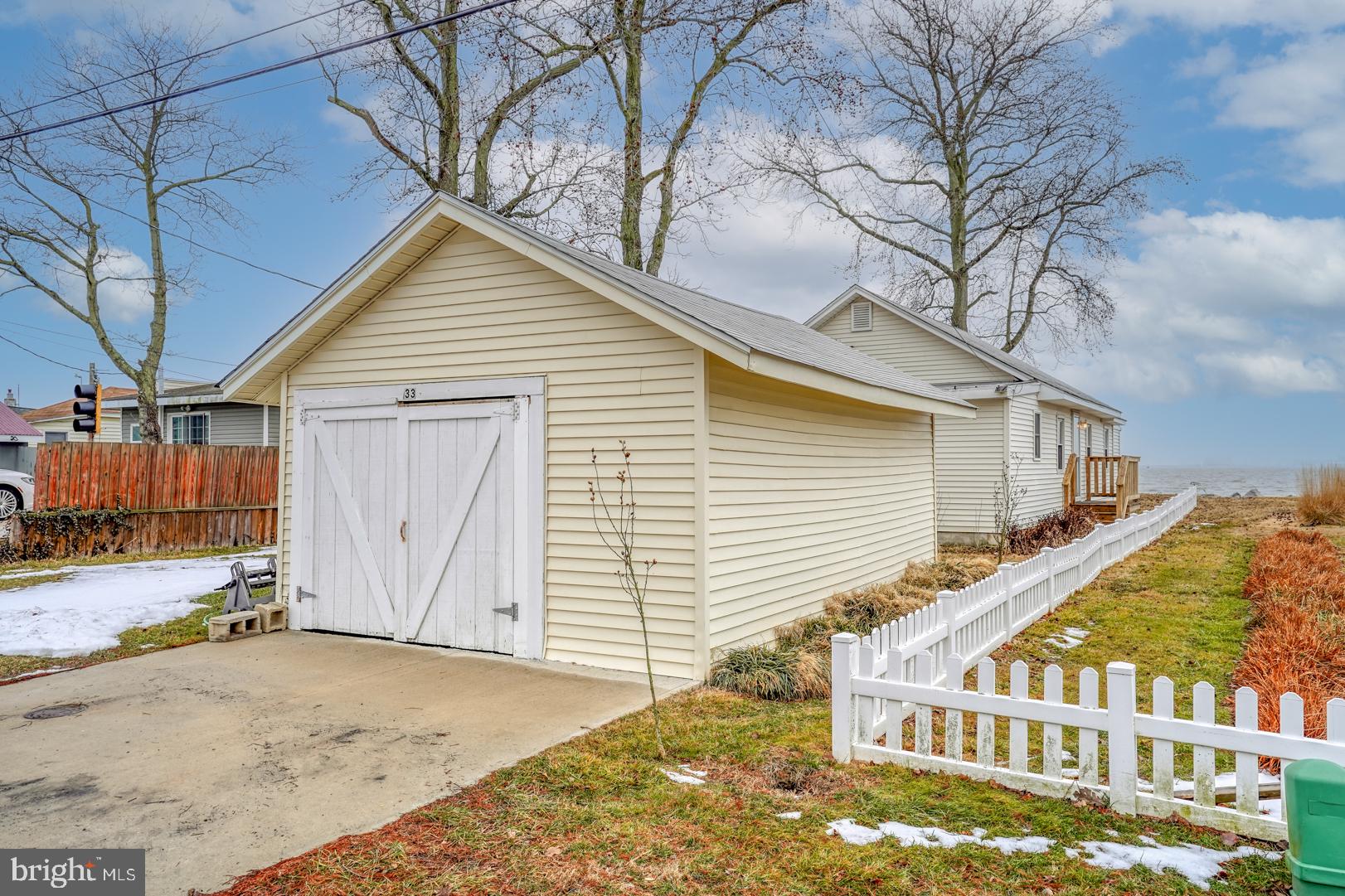 33 North New Road Middletown, DE 19709 - Photo 3 of 39