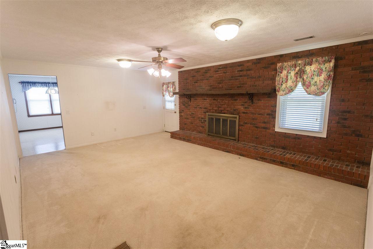 513 Ranch Circle Piedmont, SC 29673 - Photo 3 of 25 Gallery Image 3