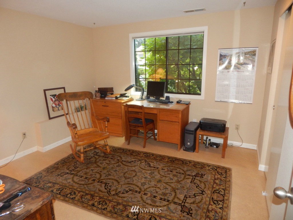 2424 243rd Place Southeast Bothell, WA 98021 - Photo 11 of 25