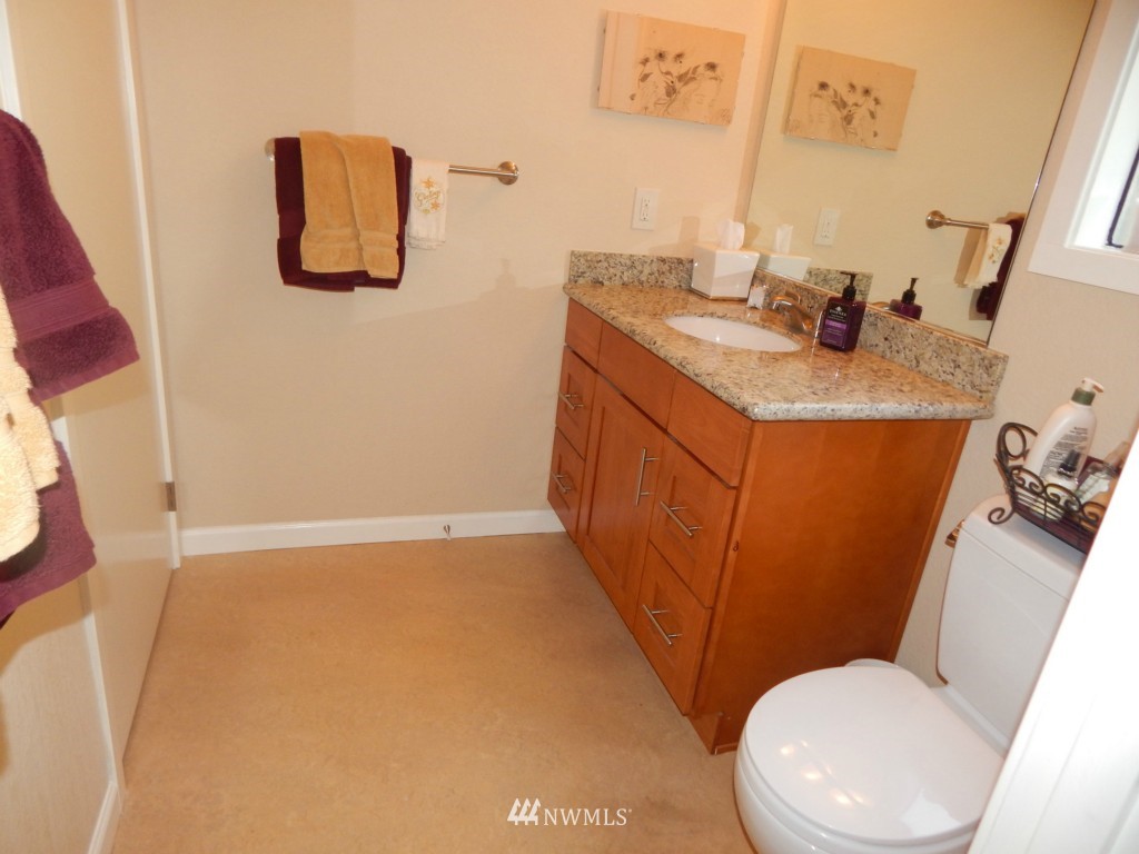 2424 243rd Place Southeast Bothell, WA 98021 - Photo 12 of 25