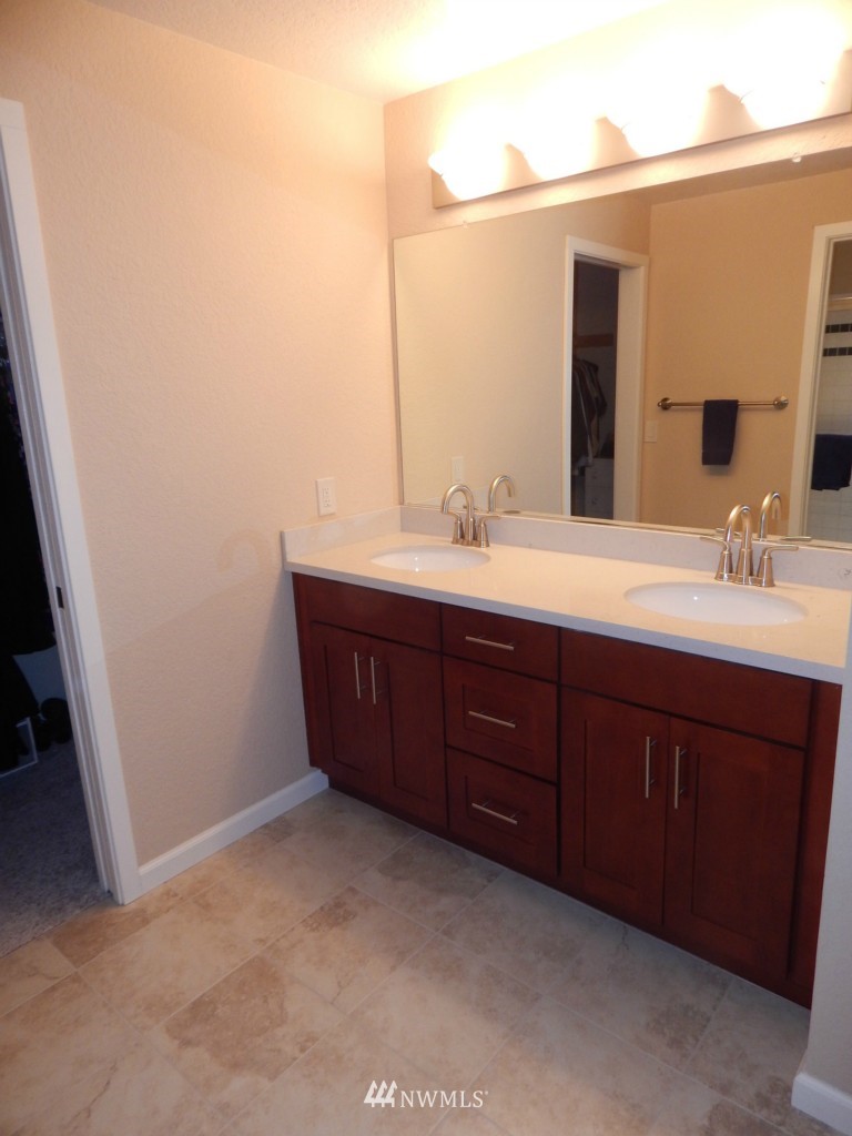 2424 243rd Place Southeast Bothell, WA 98021 - Photo 15 of 25