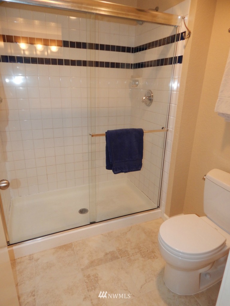 2424 243rd Place Southeast Bothell, WA 98021 - Photo 16 of 25