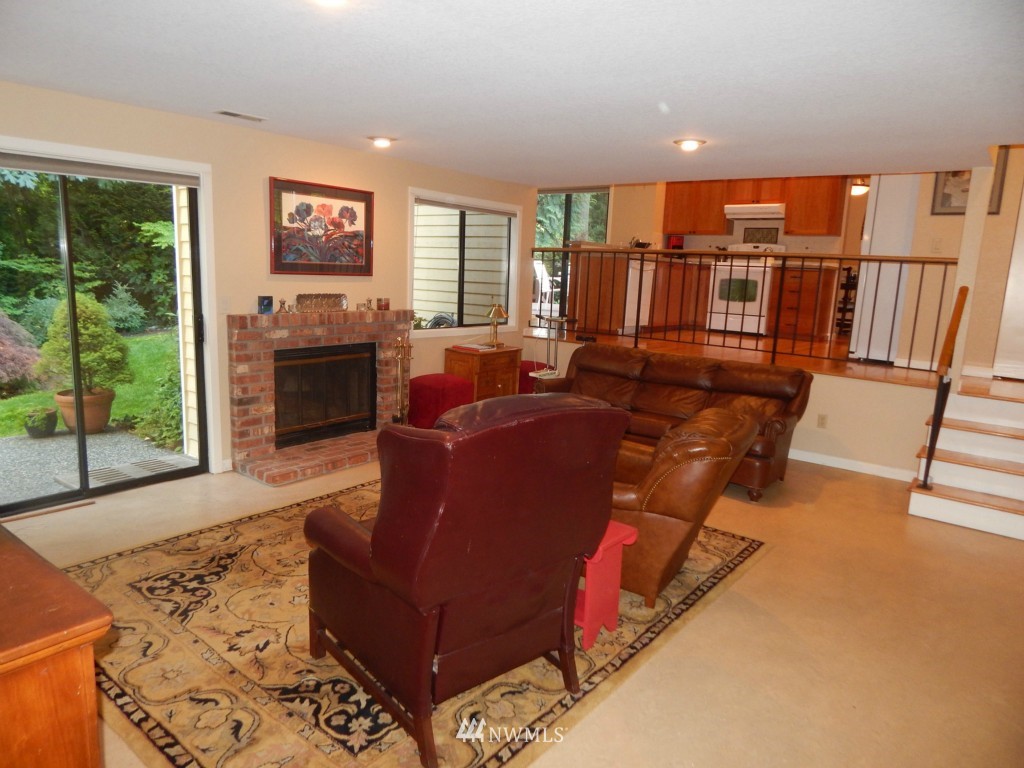 2424 243rd Place Southeast Bothell, WA 98021 - Photo 10 of 25