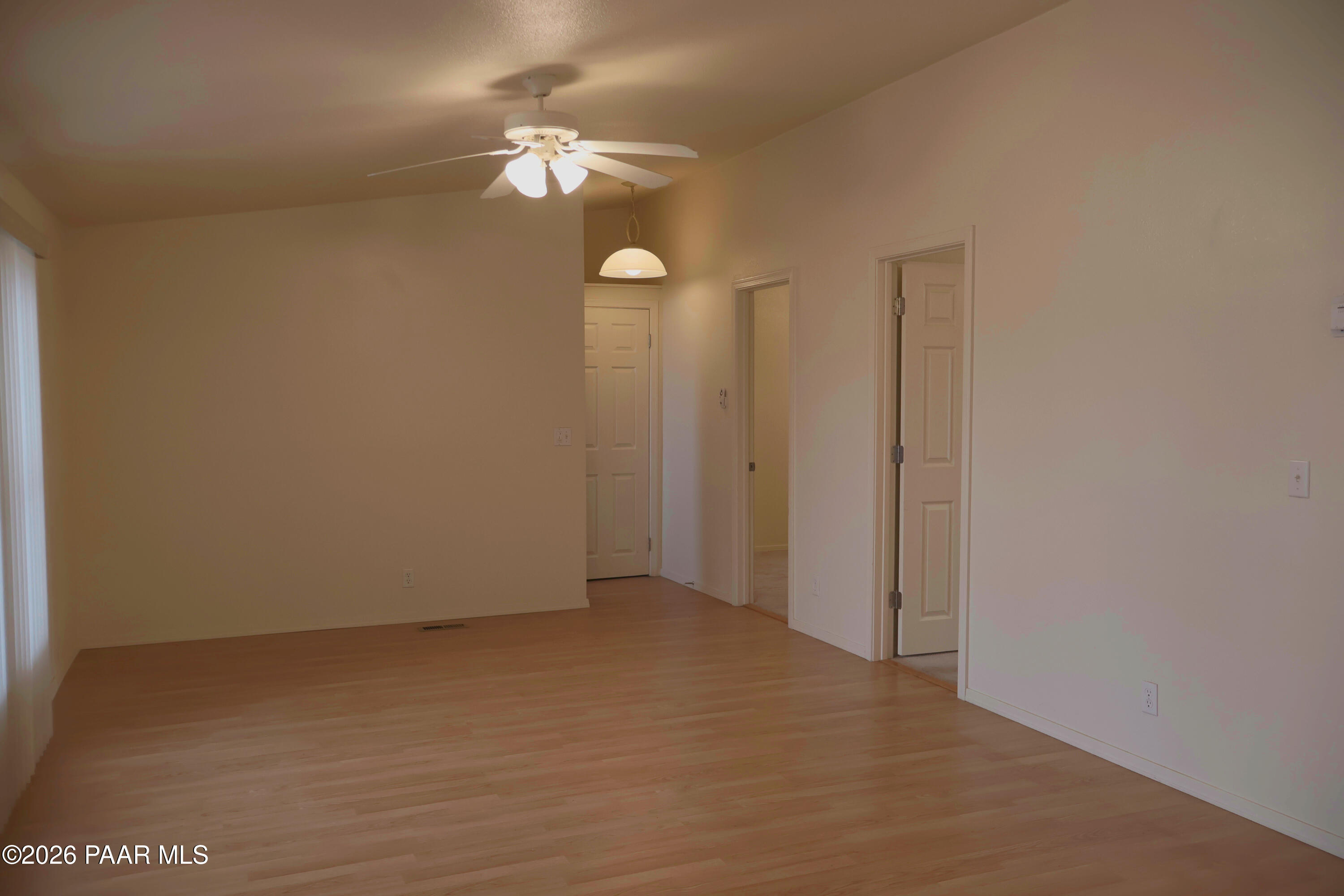 4594 North Ranger Road Prescott Valley, AZ 86314 - Photo 11 of 22 Family room