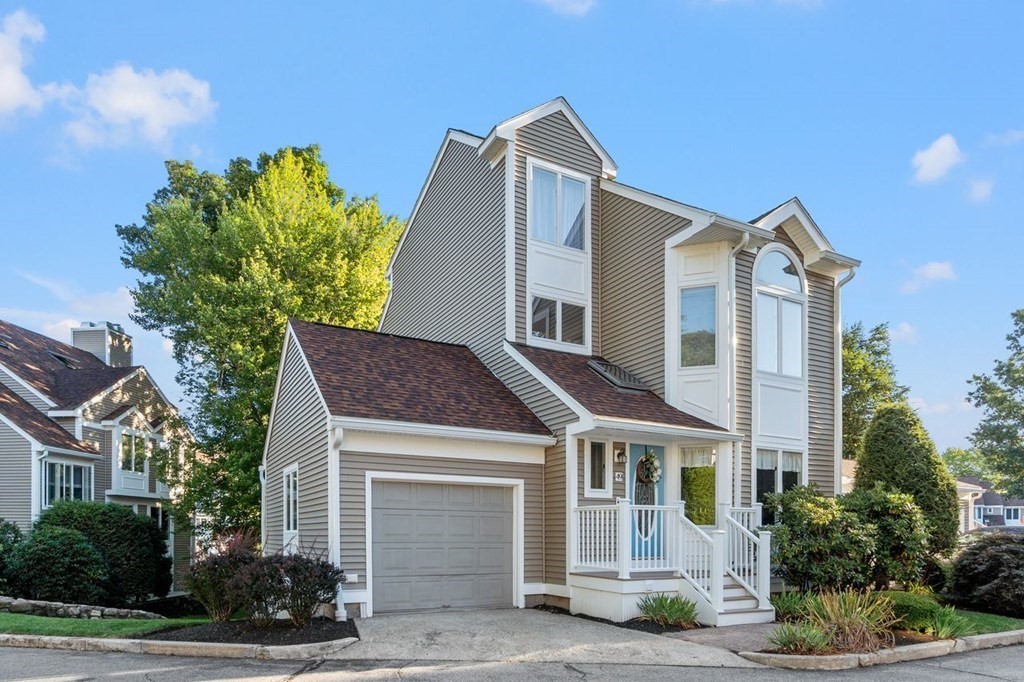 49 Pointe Rok Drive, Unit 49 Worcester, MA 01604 - Photo 1 of 42 Gallery Image 1
