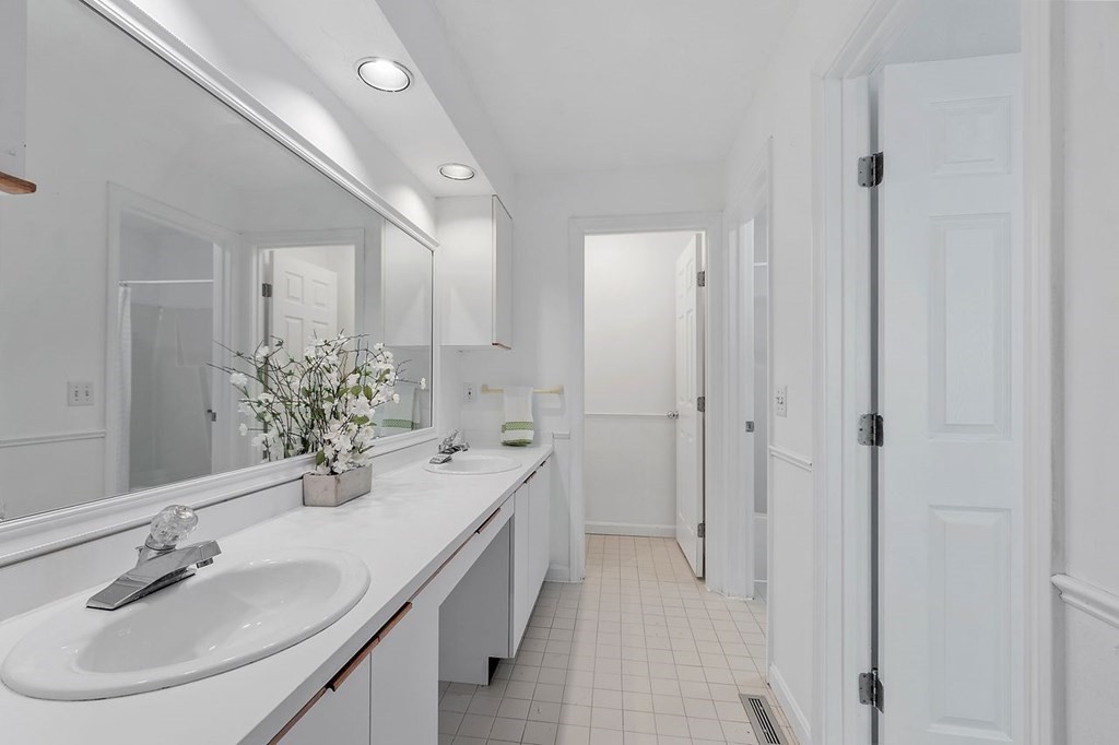 49 Pointe Rok Drive, Unit 49 Worcester, MA 01604 - Photo 25 of 42 Gallery Image 25