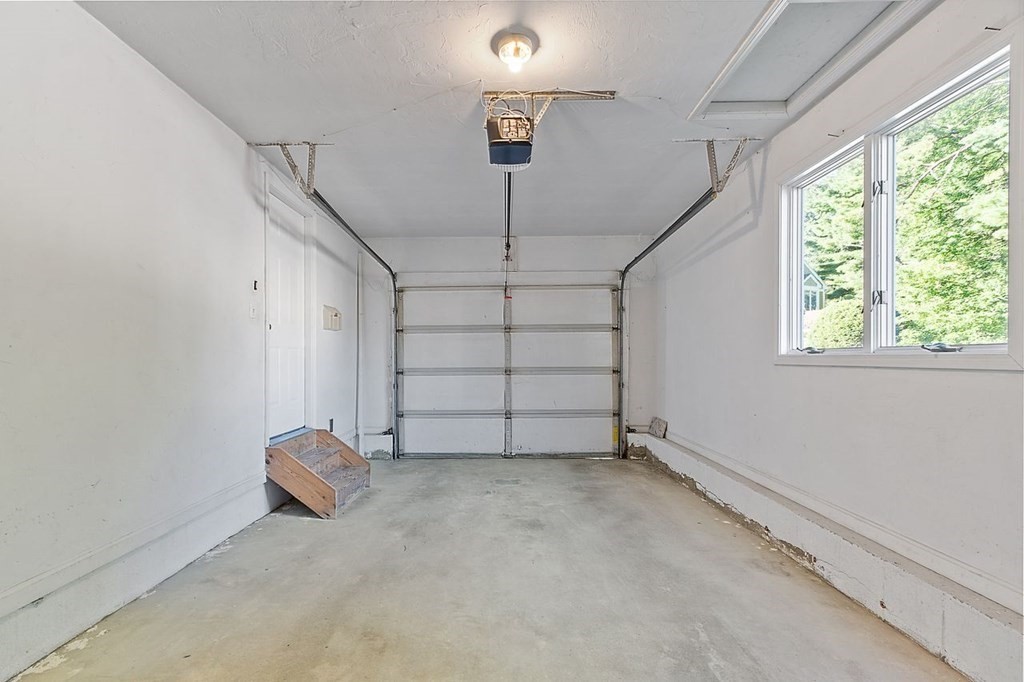 49 Pointe Rok Drive, Unit 49 Worcester, MA 01604 - Photo 29 of 42 Gallery Image 29