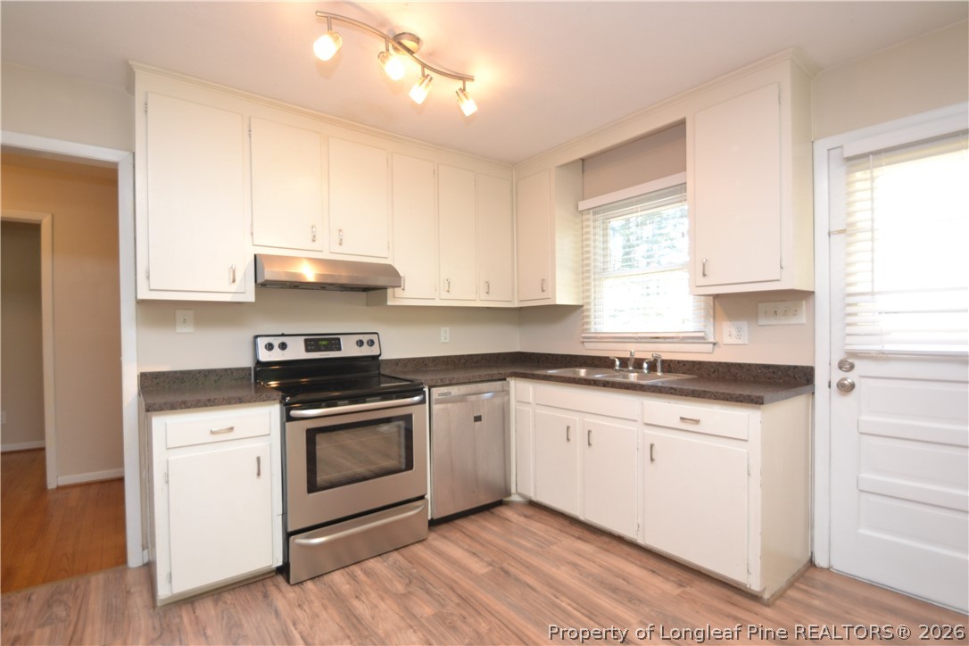 5133 Lundy Drive Raleigh, NC 27606 - Photo 12 of 31
