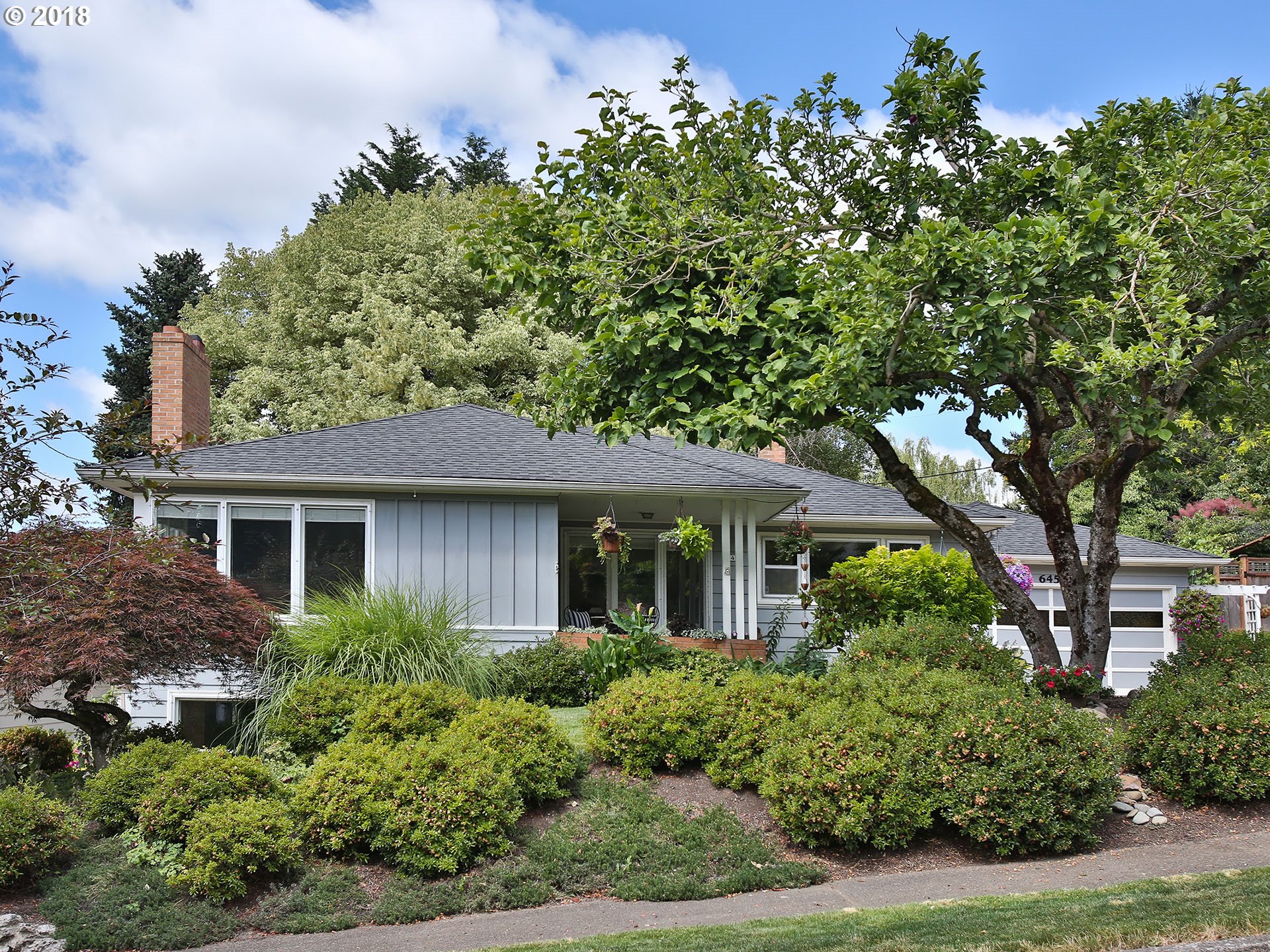 6454 Southwest Loop Drive Portland, OR 97221 - Photo 3 of 31 Gallery Image 3