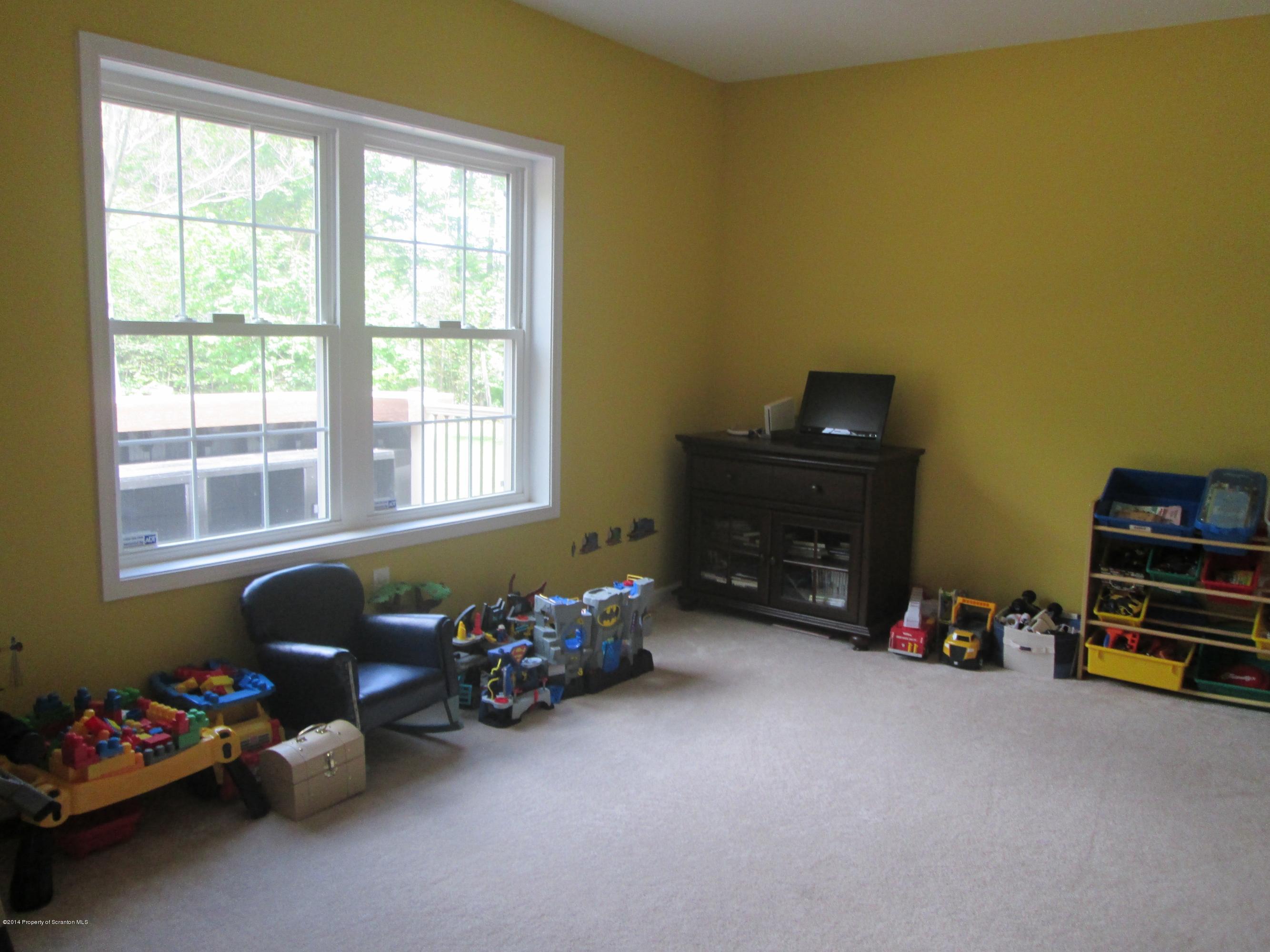 298 Union Mill Road Moscow, PA 18444 - Photo 18 of 34 Gallery Image 18
