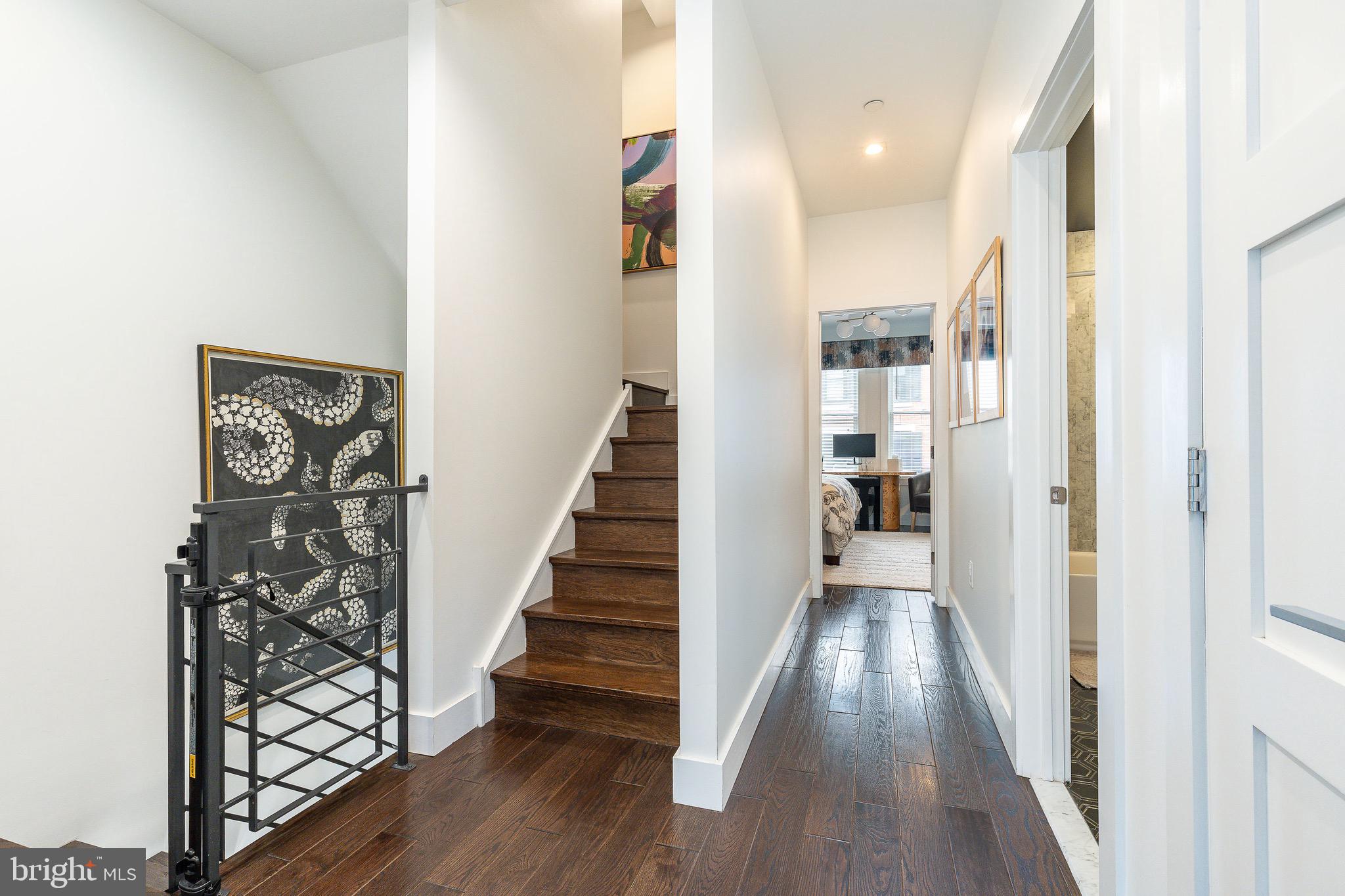 805 LeCount Street Philadelphia, PA 19130 - Photo 17 of 54